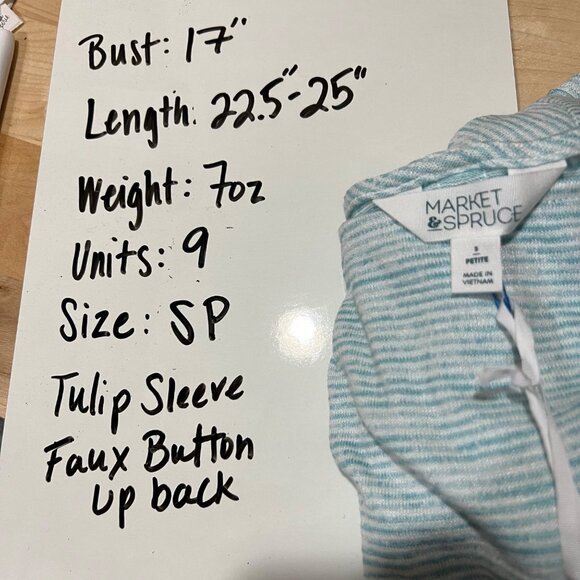 Market & Spruce Striped Tulip Sleeve Top Faux Button Back Blue Size SP NWT - Picture 9 of 9